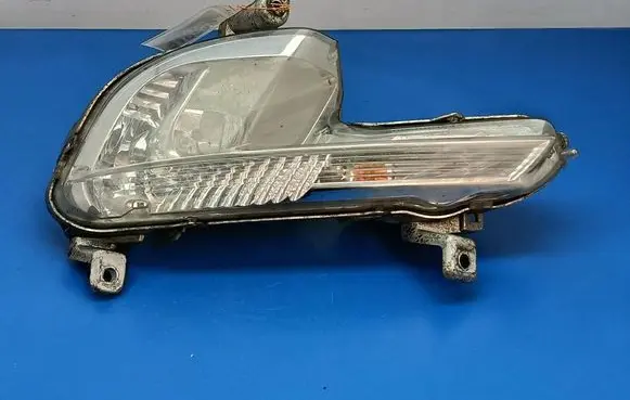 Peugeot 508 RXH Front fog light 9670476280