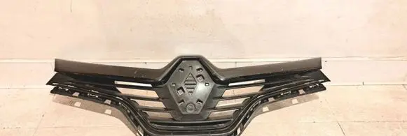 Renault Captur Front bumper upper radiator grill 623102335R