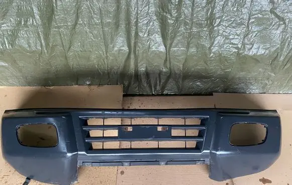 Mitsubishi Pajero Front bumper