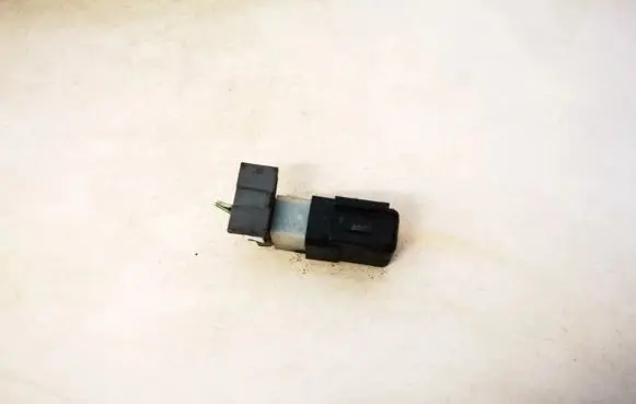 Nissan Almera Tino Other relay 2563079960