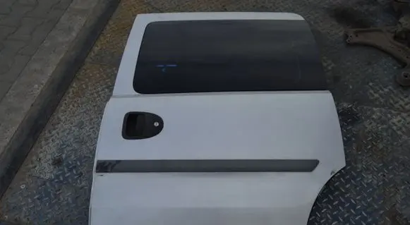 Opel Combo C Side sliding door 450559