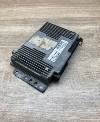 Renault Scenic I Engine control unit/module ECU 7700875745 S115300202A