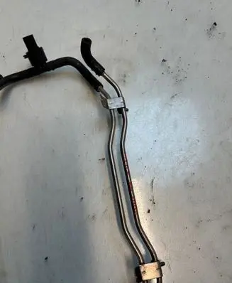 Audi A2 Fuel line pipe 213132
