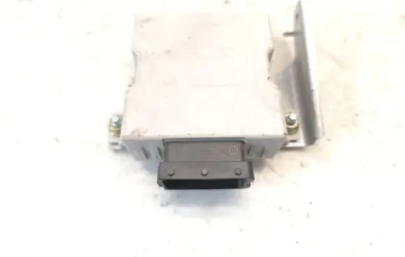 Toyota Avensis T250 Window wiper relay 150696