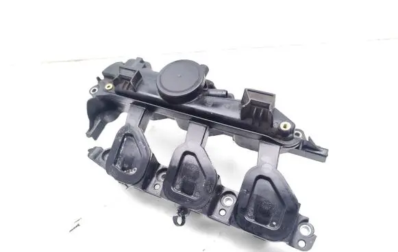 Nissan Primastar Intake manifold 8200836881