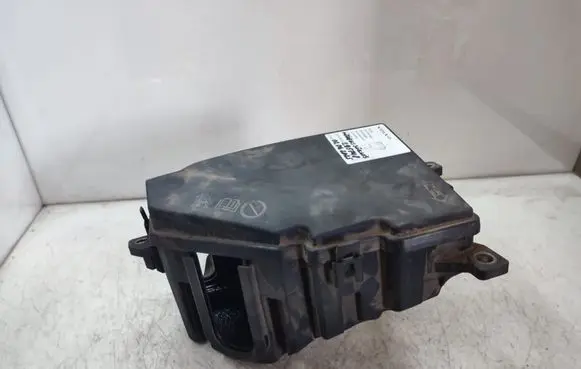 Other engine bay part