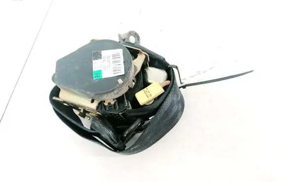 Audi A6 S6 C5 4B Front seatbelt 560571801 008L000