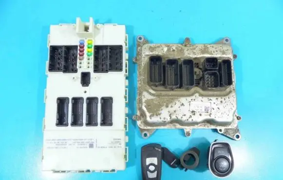 BMW 3 F30 F35 F31 Engine control unit/module ECU 7646763 IMPRK1198802