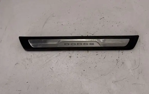Dodge Durango Front sill trim cover 1SZ56DX9AA