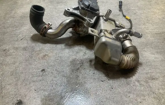 Renault Trafic III (X82) EGR valve H8201068965 14710078 HU1501001