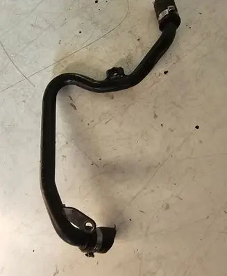Volkswagen Touareg II Engine coolant pipe/hose 059121064E