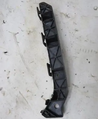 Hyundai i40 Front bumper mounting bracket