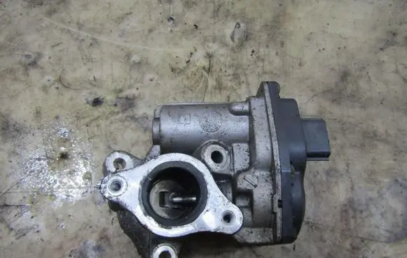 Nissan Note (E12) Throttle body valve KRIS235789