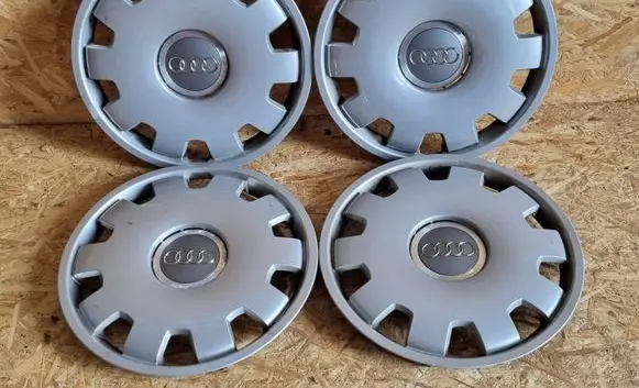 Audi A4 S4 B7 8E 8H R16 wheel hub/cap/trim 4B0601147D