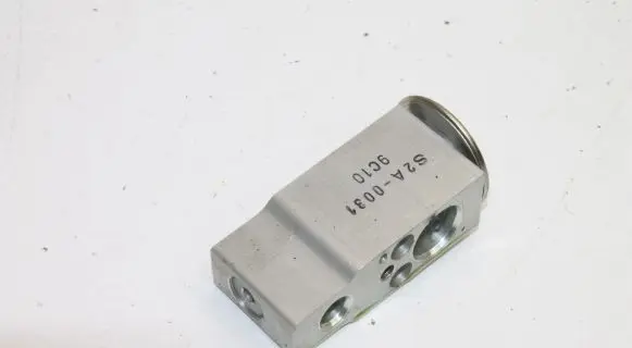 Honda S2000 Air conditioning (A/C) expansion valve S2A0031