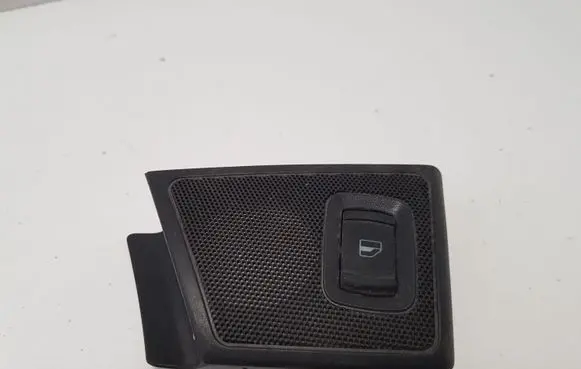 Skoda Octavia Mk1 (1U) Electric window control switch 1U4867436A
