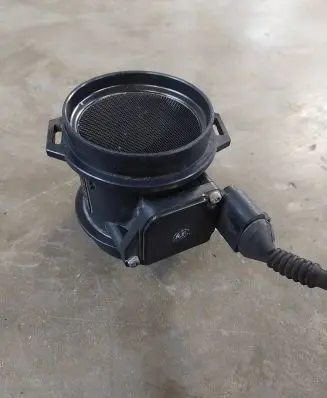 Audi A6 S6 C5 4B Mass air flow meter 06c133471a