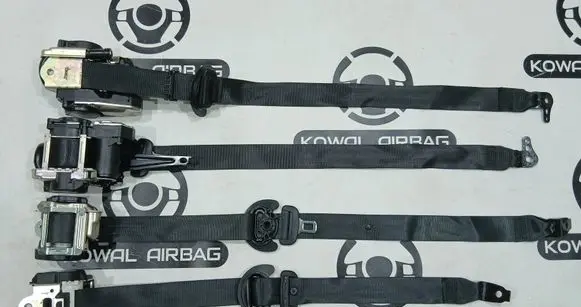 Volkswagen Touran III Set of seat belts 030323 040323 010219