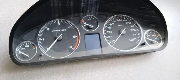 Peugeot 407 Speedometer (instrument cluster) 9658138280