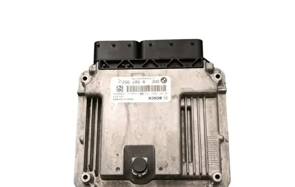 BMW 5 F10 F11 Engine control unit/module DDE858795201 170460555 0281032143