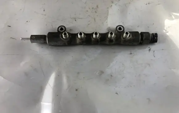 Toyota Auris 150 Fuel main line pipe