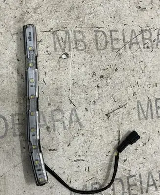 Tesla Model S Other interior light 100798800F