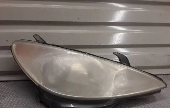 Toyota Previa (XR30, XR40) II Headlight/headlamp 