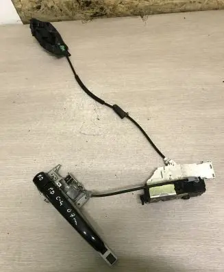 Citroen C4 I Front door lock 9681331480