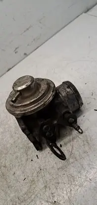 Volkswagen Golf IV Throttle valve 038129637B