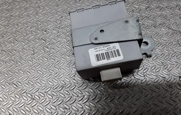 Toyota Corolla E120 E130 Door central lock control unit/module 8974102050