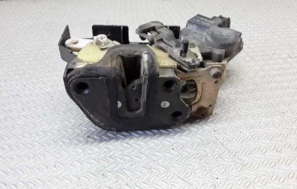 Hyundai Terracan Rear door lock