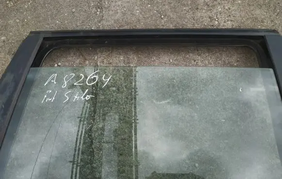 Fiat Stilo Rear door window glass