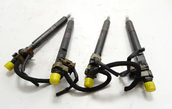 Mercedes-Benz C W204 Fuel injector EJBR04201D