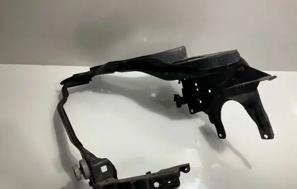 Mercedes-Benz CLS C219 Side radiator support slam panel 