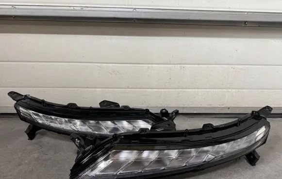 Mitsubishi Eclipse Cross LED Daytime headlight EDM92206010 EDM92205010