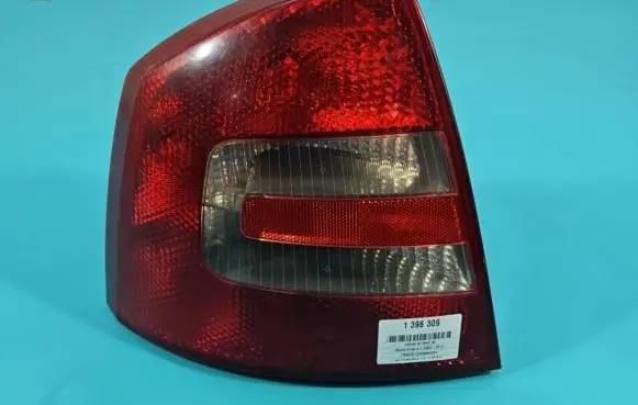 Skoda Octavia Mk2 (1Z) Rear/tail lights 1Z5945095A IMPRK1396309