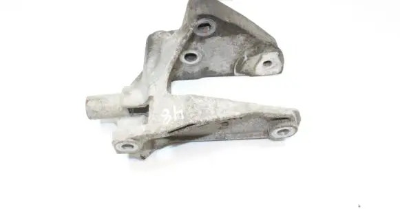 Opel Antara Engine mounting bracket X00767