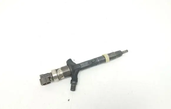 Fuel injector