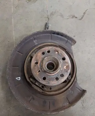 Mercedes-Benz ML W164 Rear wheel hub spindle/knuckle 