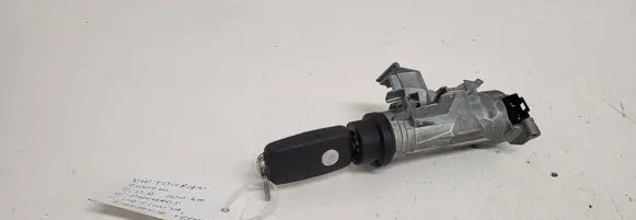 Volkswagen Touran I Ignition lock 1K0905851