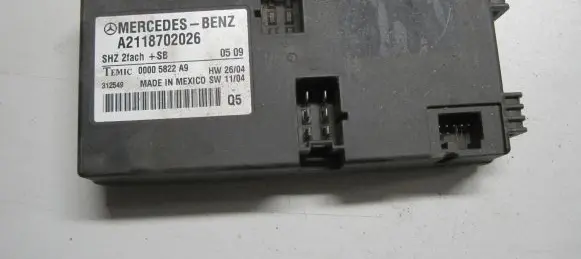 Mercedes-Benz E W211 Seat control module A2118702026