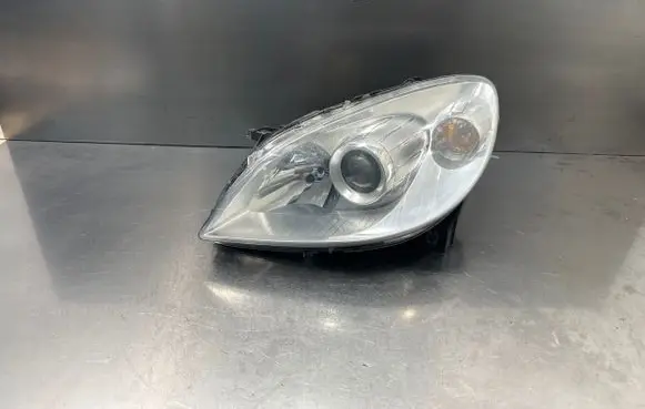Mercedes-Benz B W245 Headlight/headlamp A1698207761 0301247201 197500600