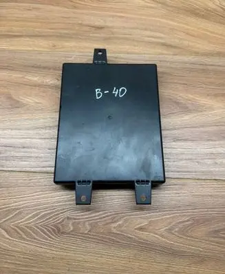 Volkswagen Touran I Bluetooth control unit module 1K8035730B 0563182 661AAHT3