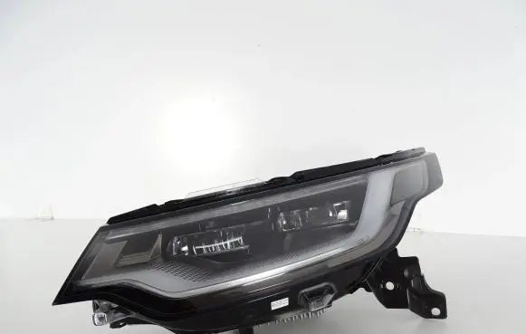 Land Rover Discovery 5 Headlight/headlamp MY42-13W030-HA