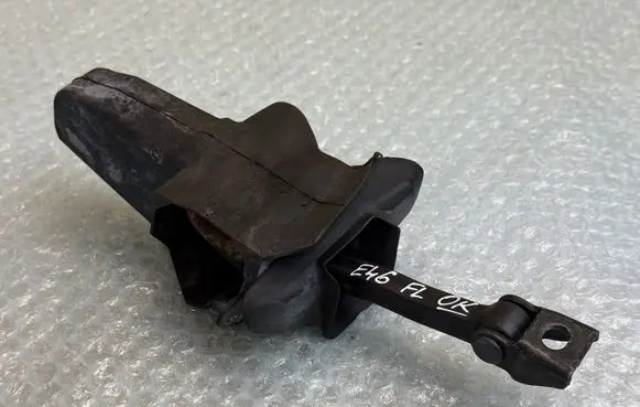 BMW 3 E46 Rear door check strap stopper 51228231996 8231996