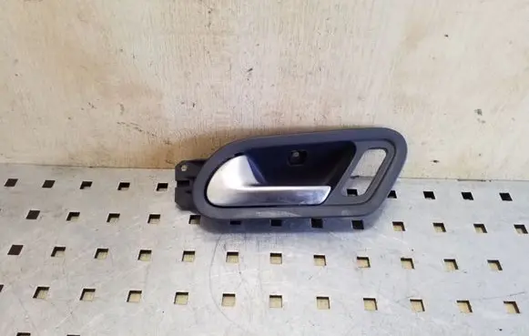 Volkswagen Eos Front door interior handle 1Q1837113