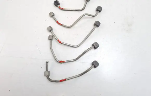 Peugeot Partner Fuel injector supply line/pipe 