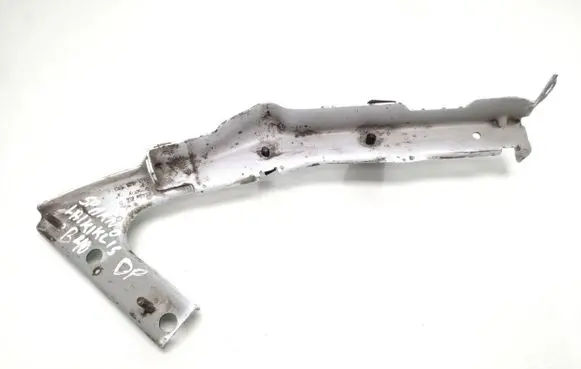 Audi A5 8T 8F Fender mounting bracket 8t0821135c