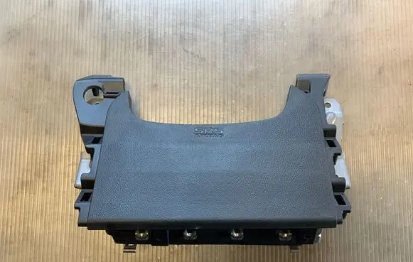 Mitsubishi Outlander Knee airbag 7030A31753 4B0M01914MM3 0589P10047