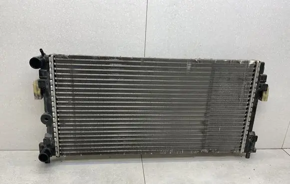 Audi A1 Coolant radiator 6R0121253